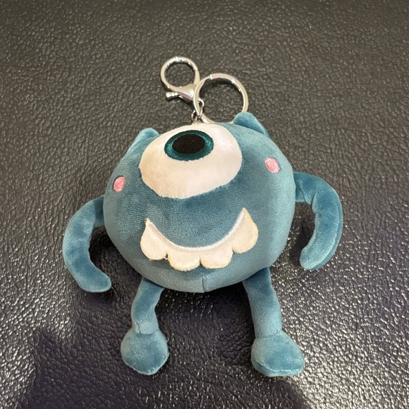 Minis monsters inc Blue Monster Plush Keychain - Picture 1 of 3